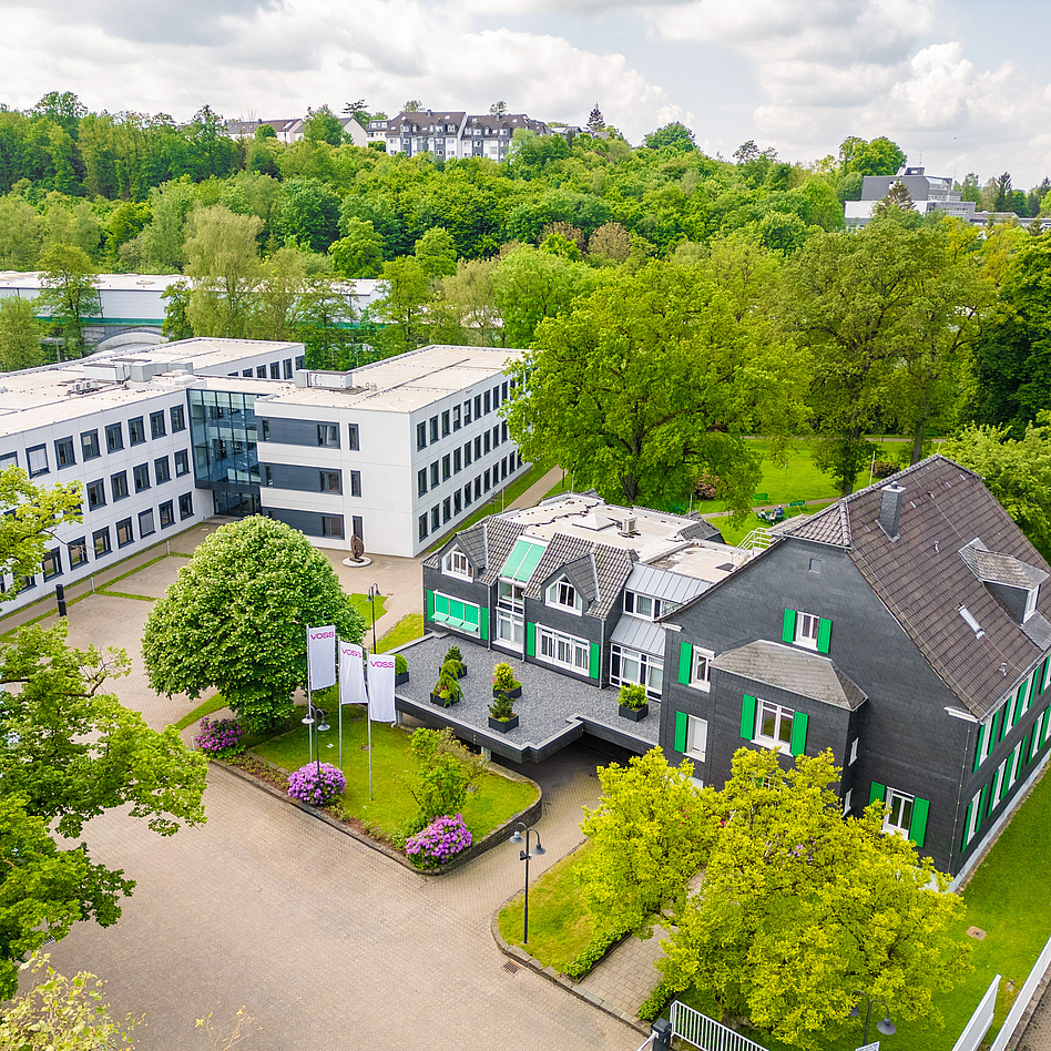 VOSS Standort im Grünen.